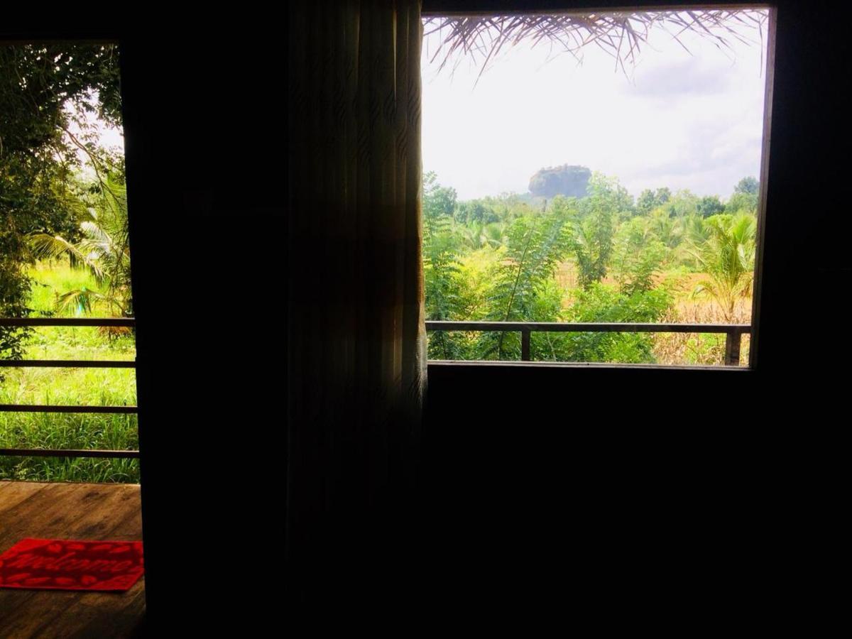 Chena Huts Eco Resort Sigiriya Eksteriør billede
